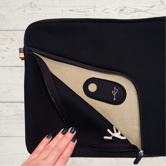 Case Logic Black Laptop Protective Sleeve Case - Picture 2 of 5